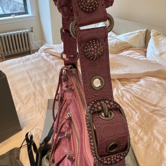 WOMEN'S LE CAGOLE METALLIC PINK SHOULDER BAG CROCODILE EMBOSSED WITH RHINESTONES - Picture 10 of 15